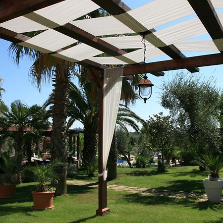 Citta Bianca Country Resort Ostuni Exteriör bild