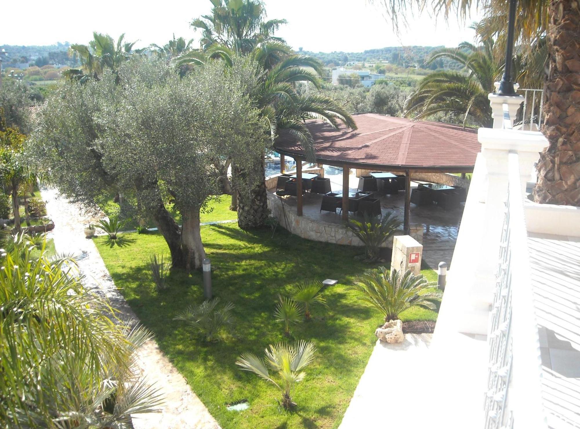 Citta Bianca Country Resort Ostuni Exteriör bild